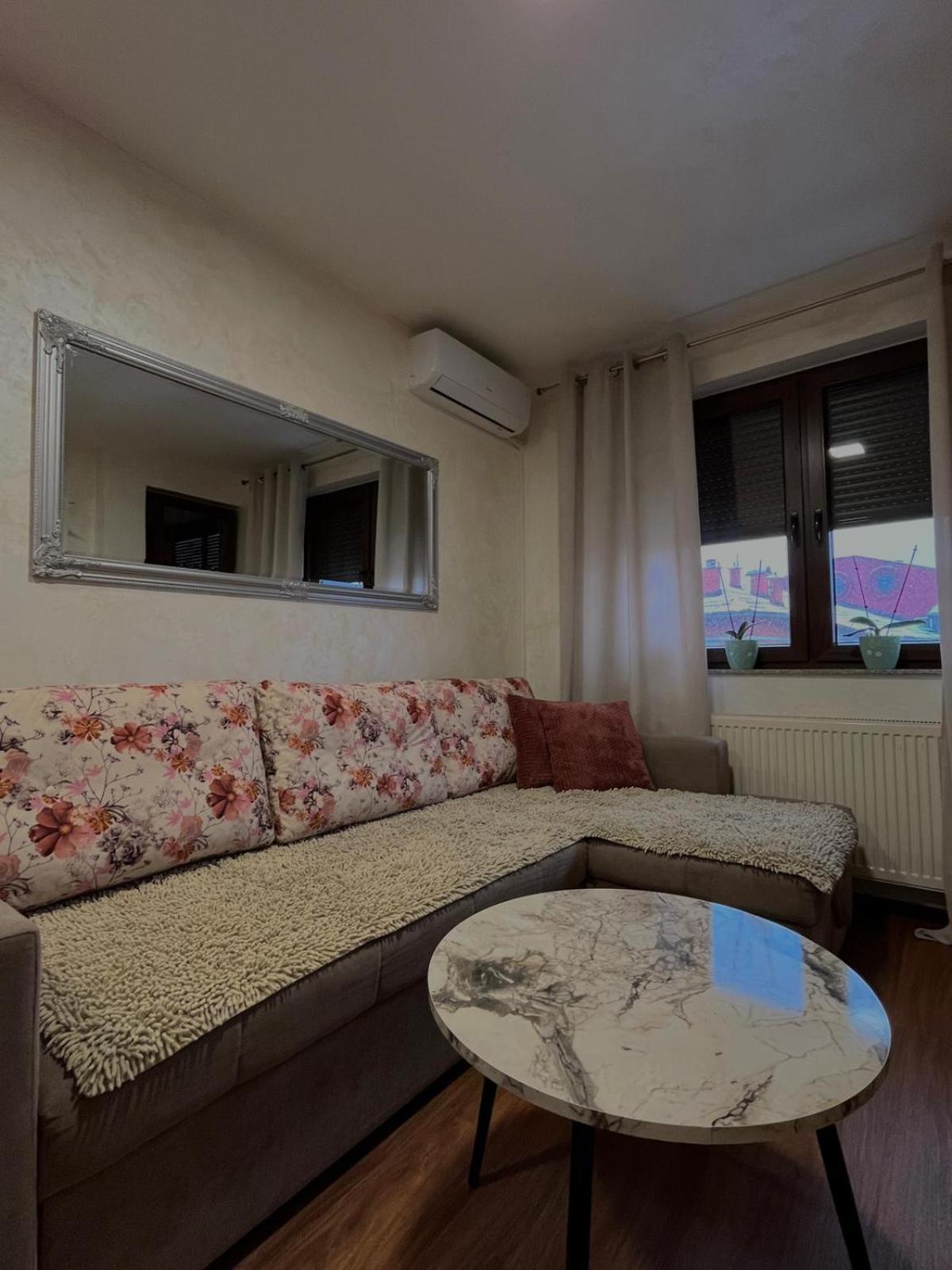Apartman Basic 도보이 외부 사진